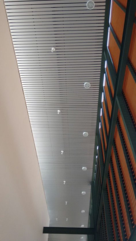 Forro Metálico Linear Multiplo - Refax